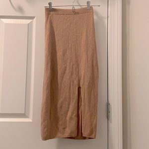 Ribbed Midi Skirt